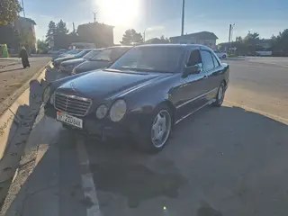 Mercedes-Benz E-Class: 2000 г., 3.2 л, Автомат, Бензин, Седан