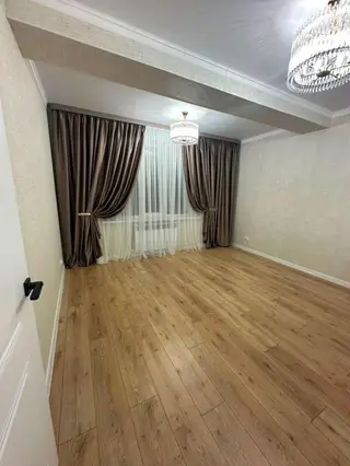 3 комнаты, 70 м², Аламедин-1 мкр Элитка, 1 этаж, Евроремонт