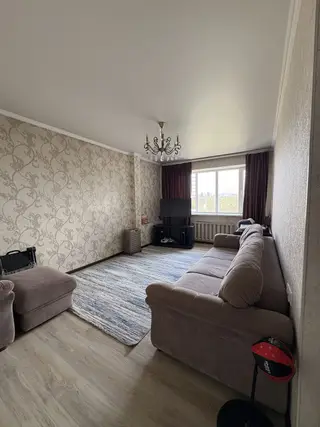 3 комнаты, 71 м², Пишпек Индивидуалка, 5 этаж, Косметический ремонт