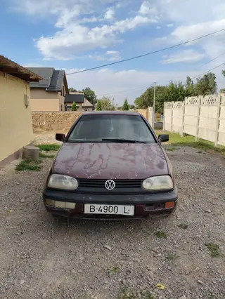 Volkswagen Golf: 1992 г., 1.8 л, Механика, Бензин, Хэтчбэк