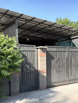 4 комнаты, 40 м², 6 соток, Бишкек, 110 квартал Риэлтор