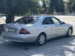 Mercedes-Benz 220: 2000 г., 3.2 л, Автомат, Газ, Седан