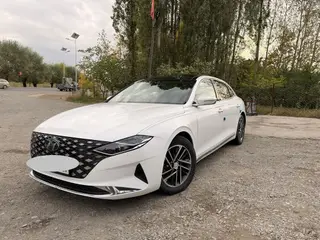 Hyundai Grandeur: 2022 г., 3 л, Автомат, Бензин, Седан