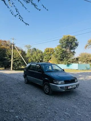 Mitsubishi Space Wagon: 1996 г., 2 л, Механика, Бензин, Минивэн