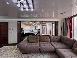 Сдаётся 4-комнатная студия 141 м² в элитном ЖК «Джал Артис» — 14 этаж