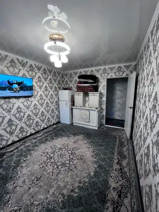 Квартира сатилади икки комната учинчи этаж - Просторная, светлая