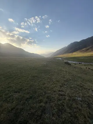 Кой караганга малчы керек,Уй булоолу же бой адамдар. Талас обл,Кара