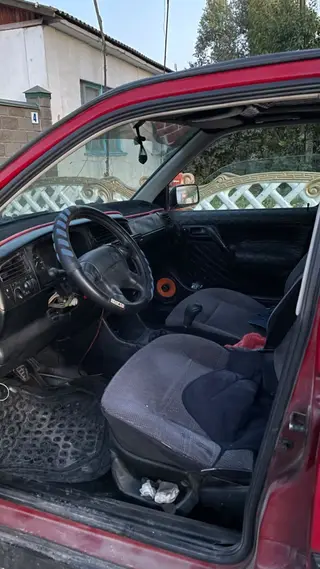 Volkswagen Vento: 1994 г., Механика, Седан