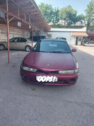 Mitsubishi Galant: 1993 г., 1.8 л, Механика, Бензин, Седан