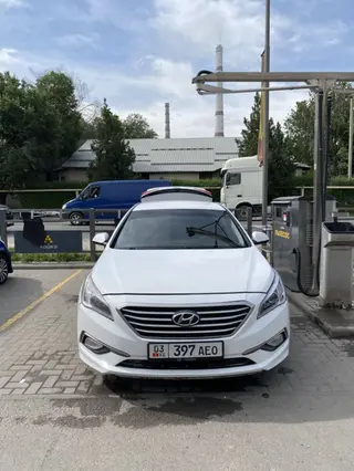 Hyundai Sonata: 2017 г., 2 л, Автомат, Газ, Седан