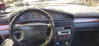 Audi A6: 1996 г., 2.6 л, Механика, Газ, Универсал