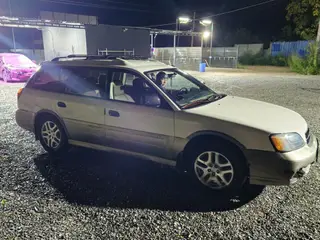Subaru Outback: 2001 г., 2.5 л, Автомат, Бензин, Универсал