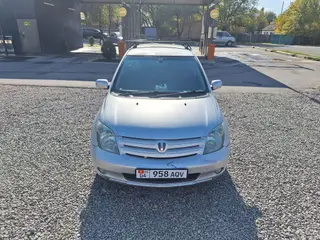 Toyota Ist: 2003 г., 1.5 л, Автомат, Бензин