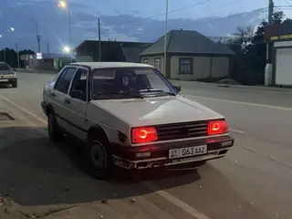 Volkswagen Jetta: 1990 г., 1.8 л, Механика, Бензин, Седан