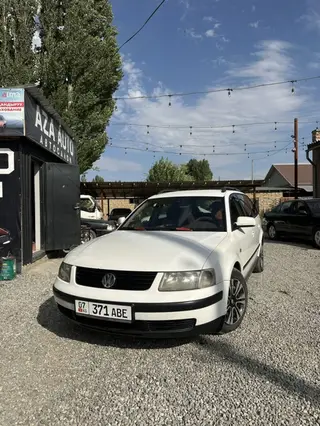 Volkswagen Passat Variant: 2000 г., 1.6 л, Механика, Бензин, Универсал