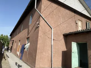 6 комнат и более, 450 м², 6 соток, Бишкек, Кызыл Аскер Собственник