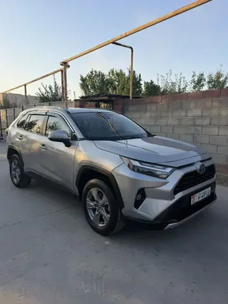 Toyota RAV4: 2022 г., 2.5 л, Автомат, Гибрид, Кроссовер