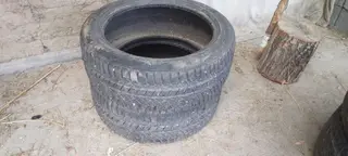 Сатылат 275/40/R19 -- 2 шт 245/45/ R19 -- 2 шт