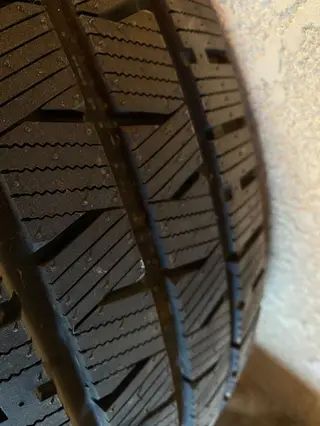 Зимние шины ZELDA VANCRUISER ICE W31G - Размер: 225/70 R15C - Индексы