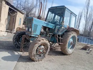 Продается мтз 82 1990-года,трактор находится в таласе,все вопросы по