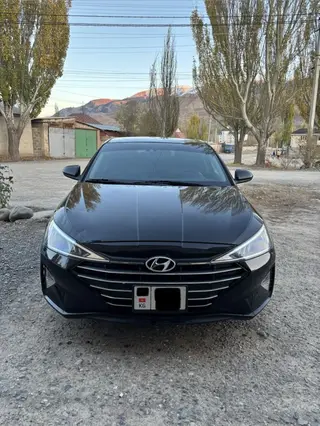 Hyundai Elantra: 2019 г., 2 л, Автомат, Бензин, Седан