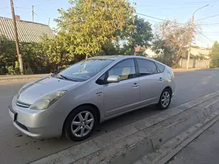 Toyota Prius: 2006 г., 1.5 л, Автомат, Гибрид, Хэтчбэк