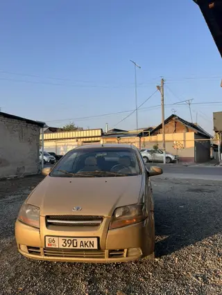 Daewoo Kalos: 2004 г., Механика, Бензин, Хэтчбэк