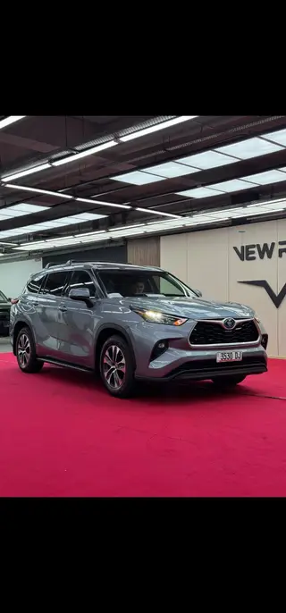 Toyota Highlander: 2022 г., 2.5 л, Автомат, Гибрид, Кроссовер