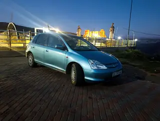 Honda Civic: 2001 г., 1.5 л, Механика, Бензин, Хэтчбэк