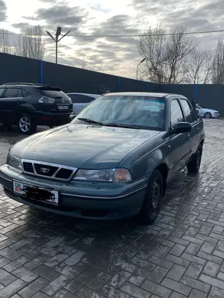Daewoo Nexia: 2005 г., 1.5 л, Механика, Бензин, Седан