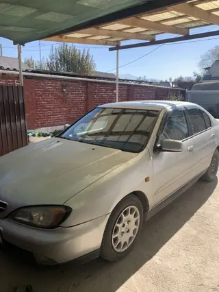 Nissan Primera: 2000 г., 1.8 л, Механика, Бензин, Седан