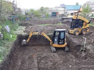 Услуги экскаватора | Выкорчевывание пней, Траншеи, Котлованы