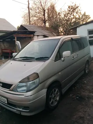 Nissan Serena: 2002 г., 2 л, Автомат, Газ, Минивэн