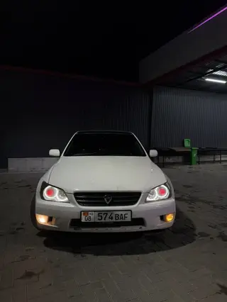 Toyota Altezza: 2004 г., 2 л, Автомат, Бензин, Универсал