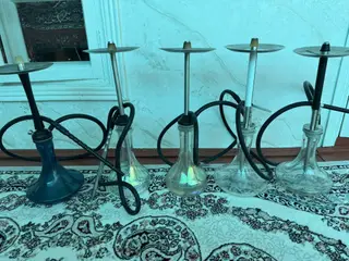 Кальяны (несколько штук), классические стеклянные колбы с