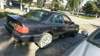 Audi 100: 1990 г., 2.3 л, Механика, Бензин, Седан