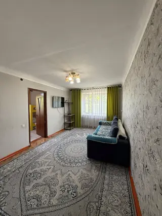 2 комнаты, 43 м², Пишпек Индивидуалка, 1 этаж, Свежий ремонт
