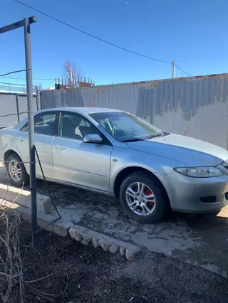 Mazda 6: 2002 г., 1.8 л, Механика, Бензин, Седан