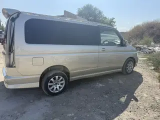 Honda Stepwgn: 2003 г., 2 л, Автомат, Газ, Минивэн
