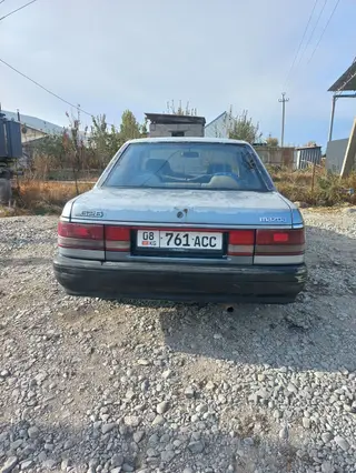 Mazda 626: 1988 г., 2 л, Механика, Бензин, Седан