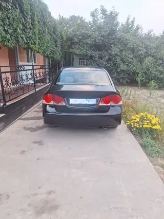 Honda Civic: 2008 г., 1.8 л, Механика, Седан