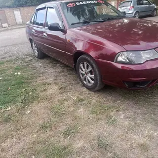 Daewoo Nexia: 2008 г., 1.6 л, Механика, Бензин, Седан
