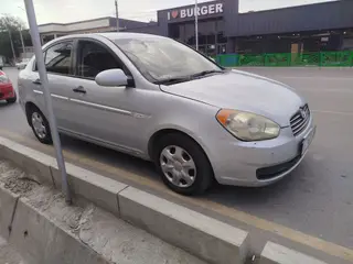 Hyundai Verna: 2008 г., 1.4 л, Механика, Бензин, Седан