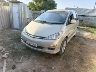 Toyota Estima: 2003 г., 3 л, Автомат, Газ, Минивэн