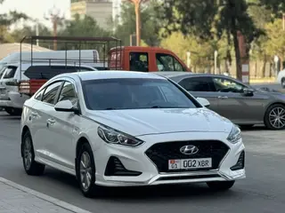 Hyundai Sonata: 2020 г., 2 л, Автомат, Газ, Седан