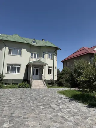 6 комнат и более, 324 м², 9 соток, Бишкек, Кок-Жар ж/м Собственник
