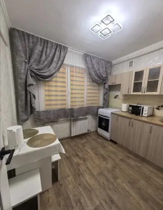 1 комната, 8 мкр Риэлтор, Без животных, от 1 месяца, от 1 года, С мебелью частично