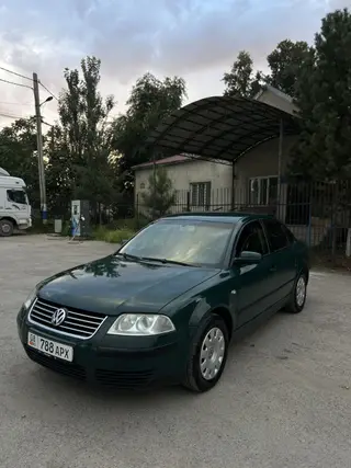 Volkswagen Passat: 2003 г., 2 л, Механика, Бензин