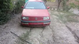 Volkswagen Vento: 1994 г., Седан