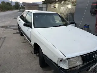 Audi 100: 1989 г., Механика, Седан